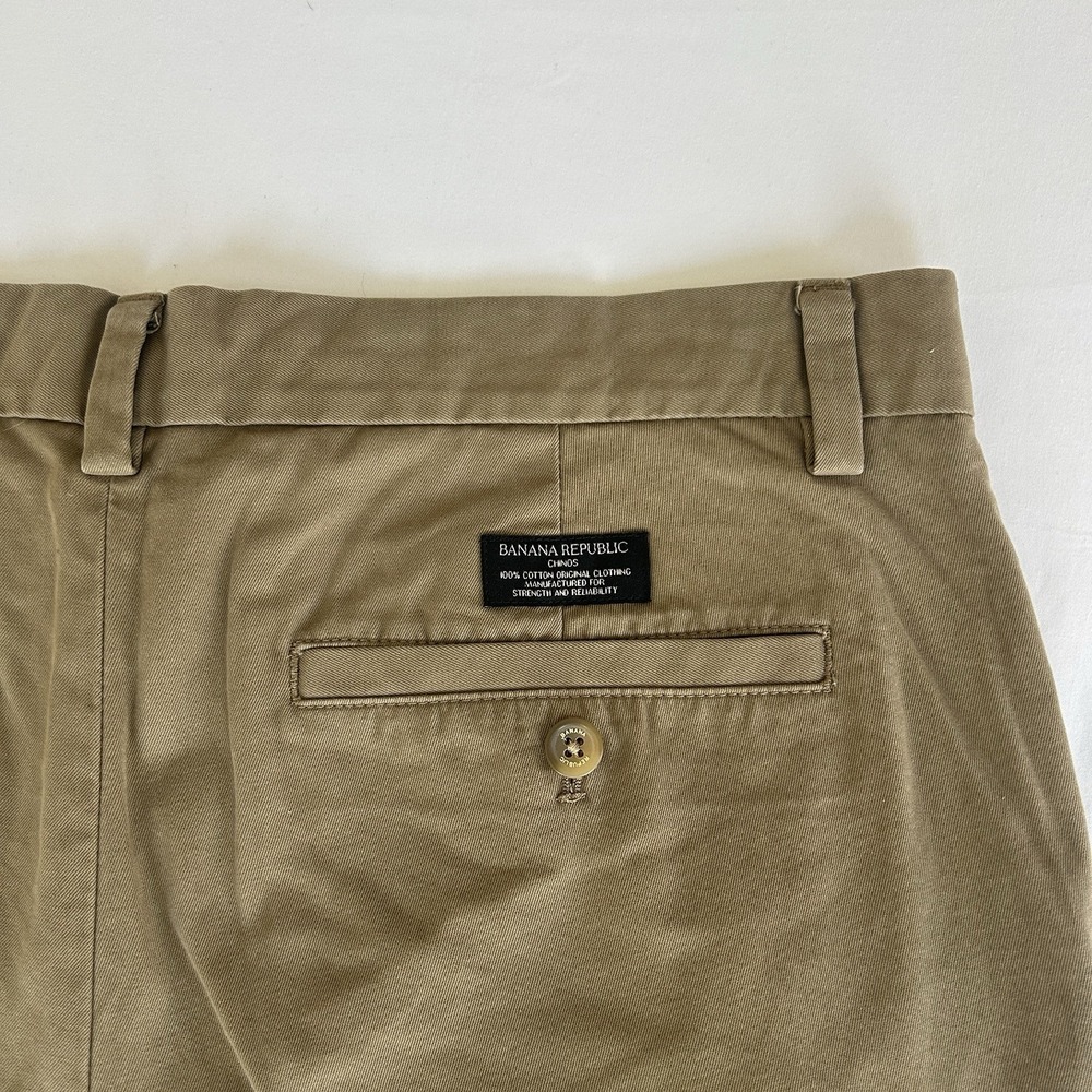 Banana Republic Aiden Chino Pants Mens 33x34 Khaki Flat Front Stretch Cotton